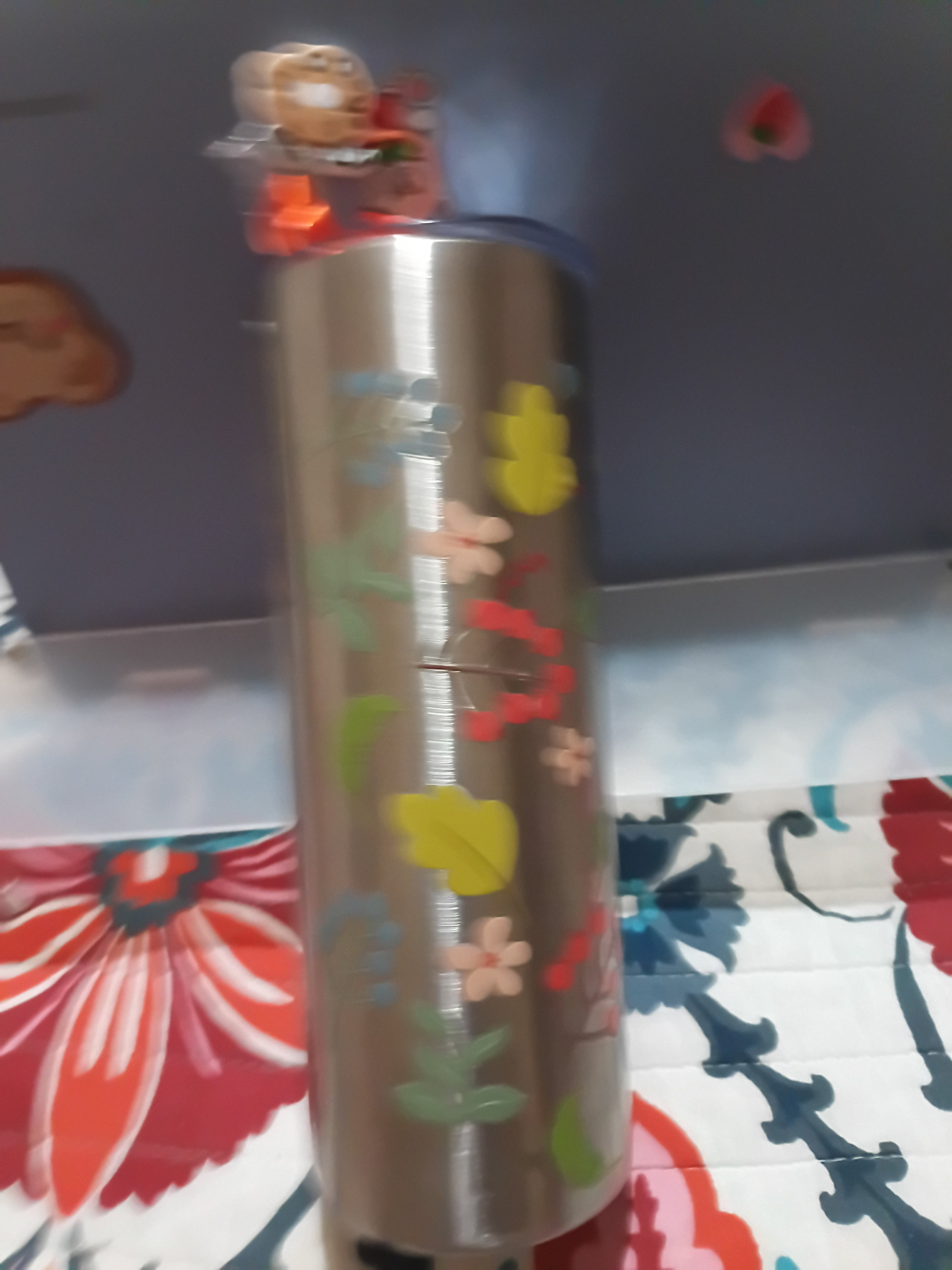 Skull cup with flowers